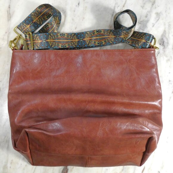 New PU Rust Bucket Bag Pocketbook with Interchangable Straps-Peacock & Sunflower - Picture 2 of 11